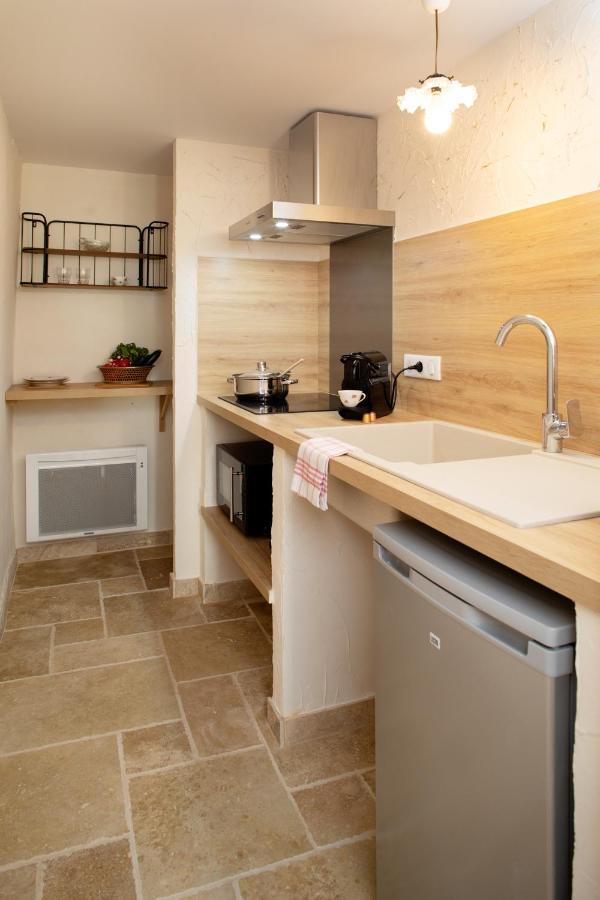 L'Hote Antique - Maison D'Hote- 4 Suites Avec Cuisine Pichanges Exteriör bild
