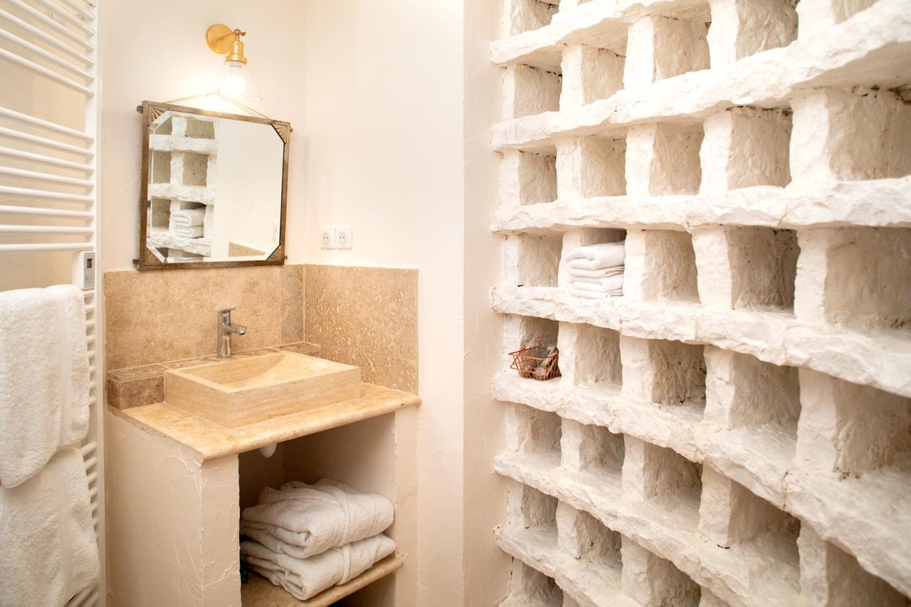 L'Hote Antique - Maison D'Hote- 4 Suites Avec Cuisine Pichanges Exteriör bild