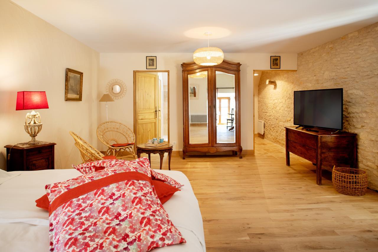 L'Hote Antique - Maison D'Hote- 4 Suites Avec Cuisine Pichanges Exteriör bild